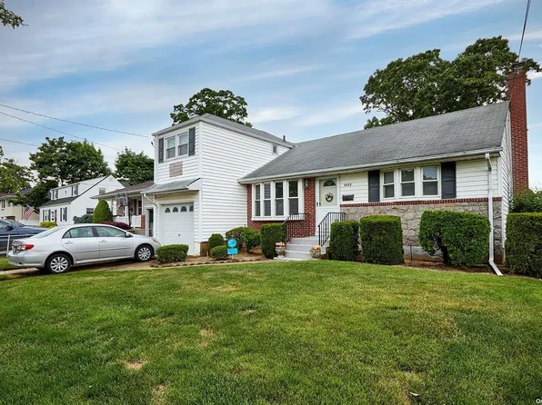 3539 Woodward Avenue, Seaford, NY 11783