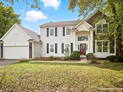 691 N Autumn Cir, Lindenhurst, IL, 60046