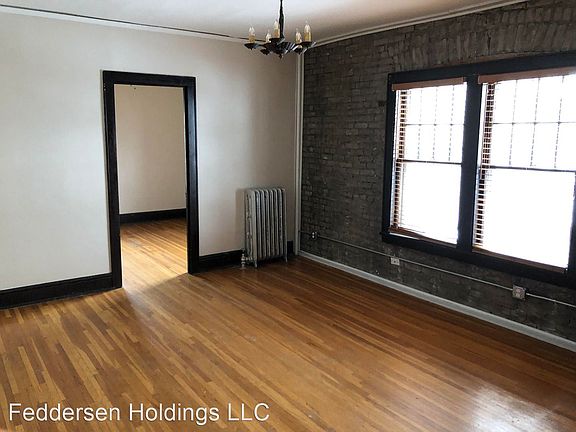2nd image of 1915 2nd Ave S #15