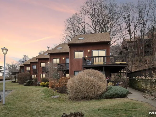 1 Deer Valley Ln Unit 3, Vernon, NJ 07462