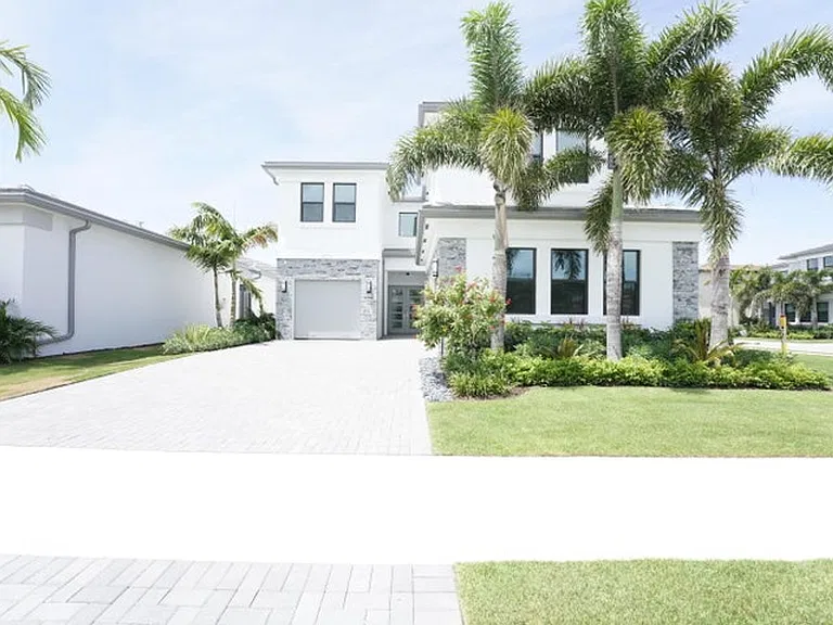 9099 Silver Marsh Ln — Photo 15