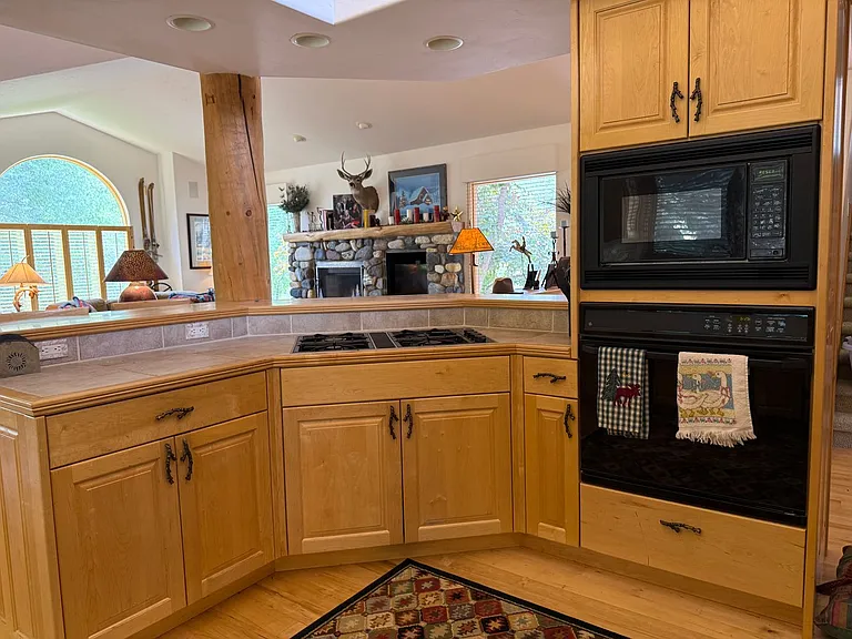 203 Camas Loop E — Photo 4