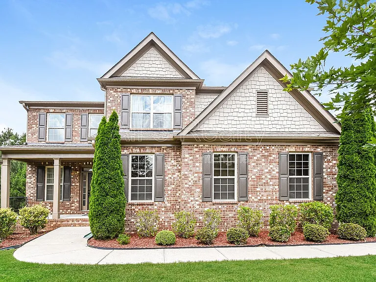 3738 Valley Spring Dr — Photo 1