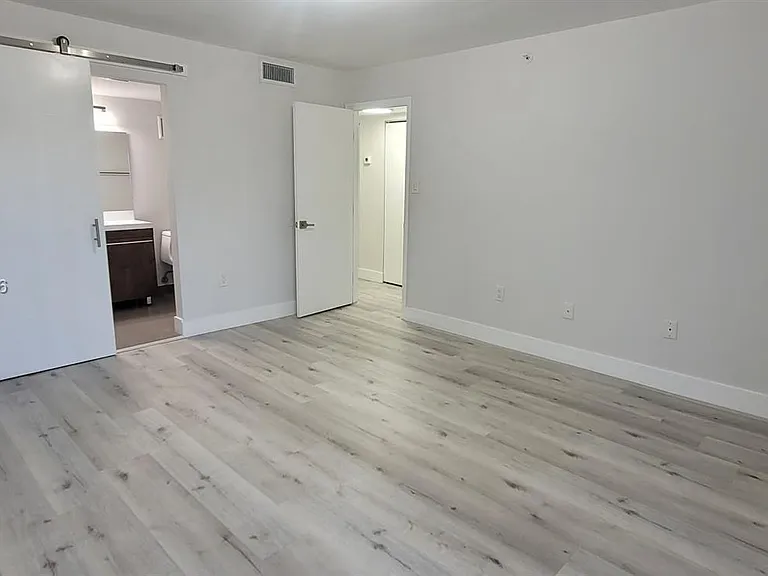 10641 SW 108th Ave #4A — Photo 18