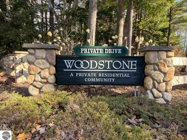 12 Deer Park Dr, Glen Arbor, MI 49636