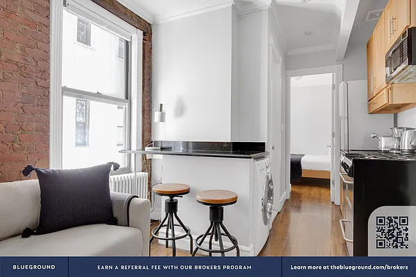 Rented by The Blueground | media 4