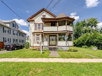 64 Marion St, Chicopee, MA, 01013