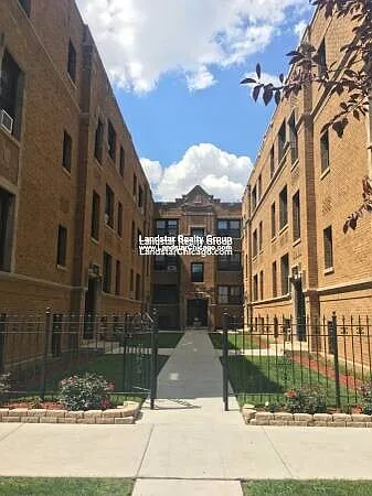 6522 N Glenwood Ave #1W — Photo 1