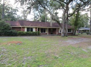 1017 Live Oak Dr, Hinesville, GA 31313
