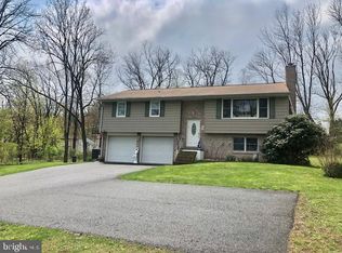 951 Sweinhart Rd, Boyertown, PA 19512