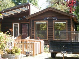 155 Outer Dr, Florence, OR 97439