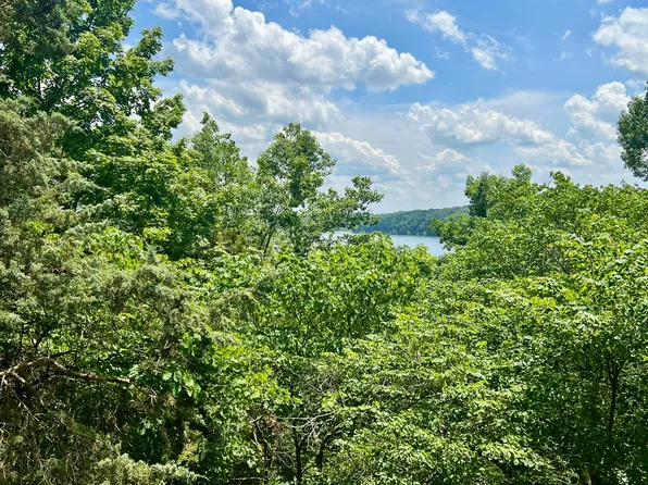 1942 E Waters Edge Dr #54, Bloomington, IN 47401