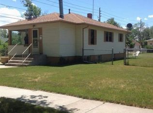2714 Reed Ave, Cheyenne, WY 82001