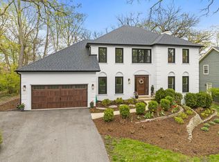 1421 Champion Forest Ct, Wheaton, IL