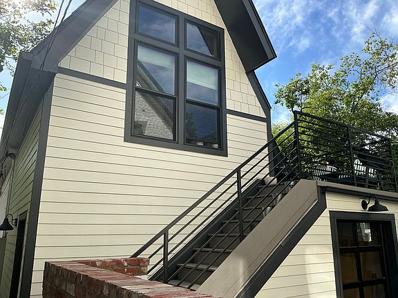 2nd image of 847 1/2 N Ogden St