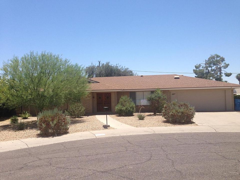 1st image of 1957 W Meadow Dr