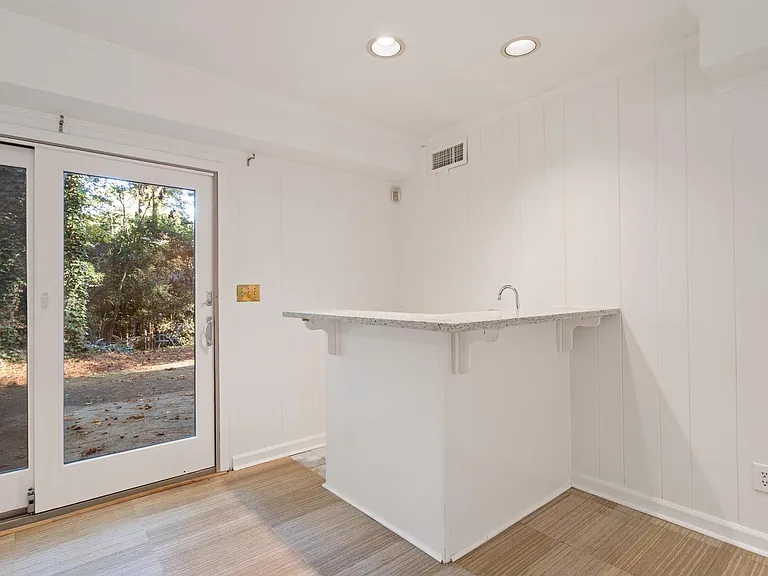 415 Amberidge Trl — Photo 3