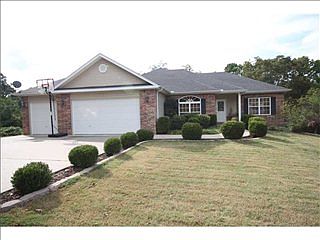 1st image of 22 Ettington Dr