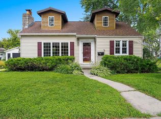1313 Lost Dauphin Rd, De Pere, WI 54115