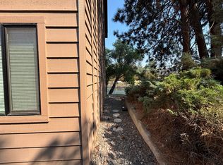 2 Bed/1 Bath with River Views! Riviera Ridge Apartments, Bend, OR 97703