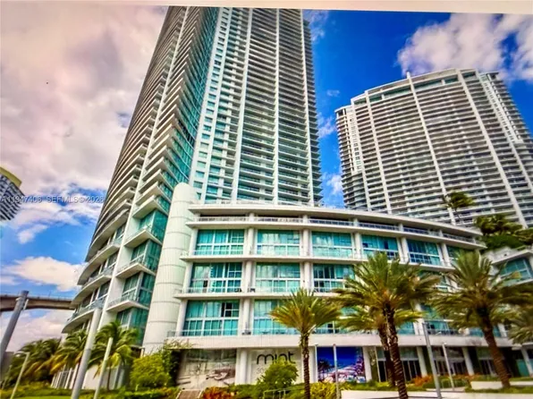 92 SW 3rd St APT 4309, Miami, FL 33130