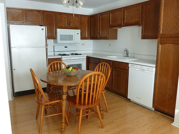 3rd image of 1251 Beechwood Ct Unit D1