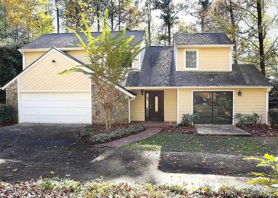1st image of 8610 Colony Club Dr
