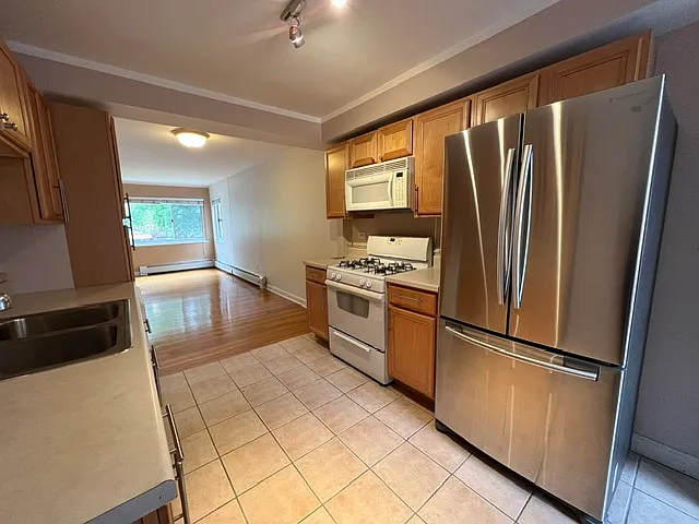 6350 N Ridgeway Ave #2S — Photo 13