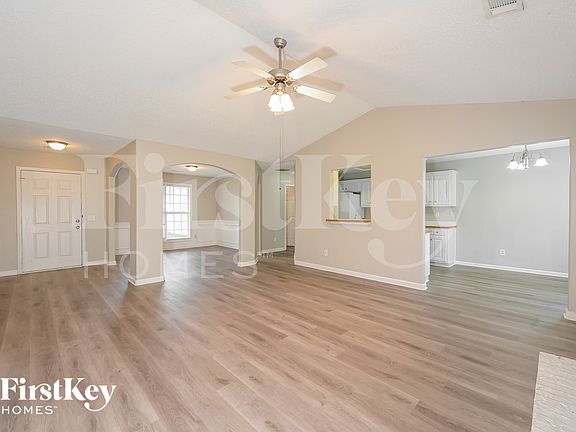5th image of 204 Stream Side Ct