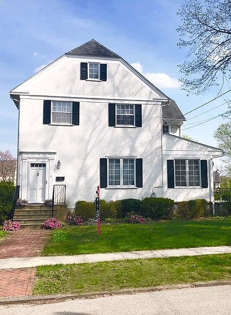 1st image of 25 Crestwood Ave