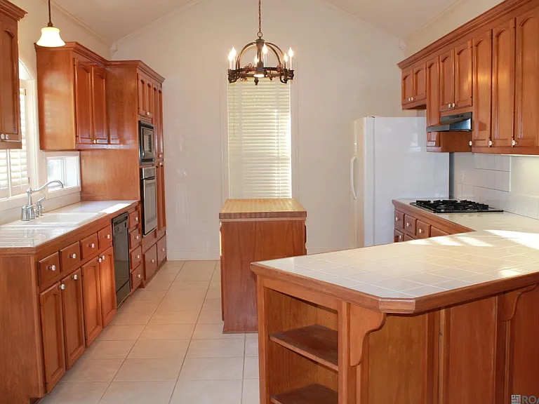 1738 Great Oak Dr — Photo 10