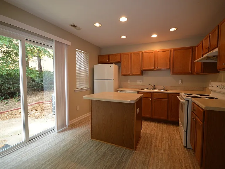 8026 River Watch Ln — Photo 13