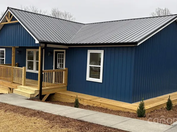 236 Wilson St NW, Lenoir, NC 28645