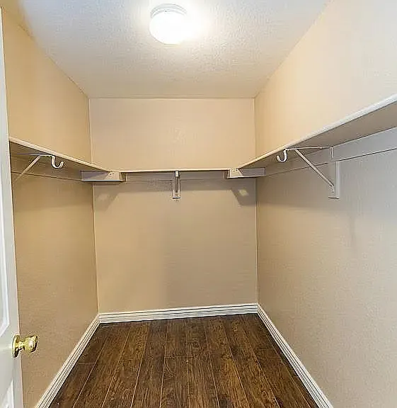 465 W Midland Ln — Photo 18