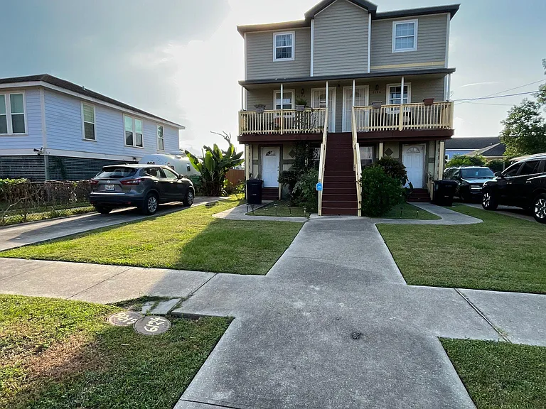 6126 Baccich St — Photo 2