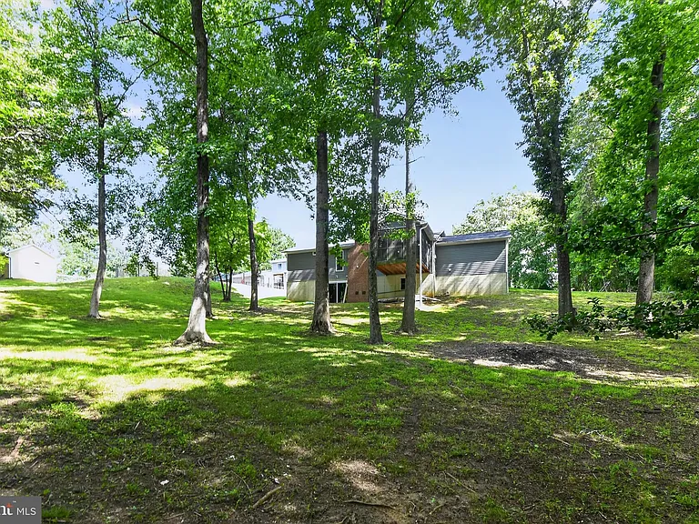 5118 Coach Ct — Photo 27