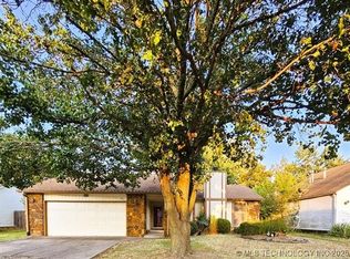 1903 N Aster Pl, Broken Arrow, OK 74012