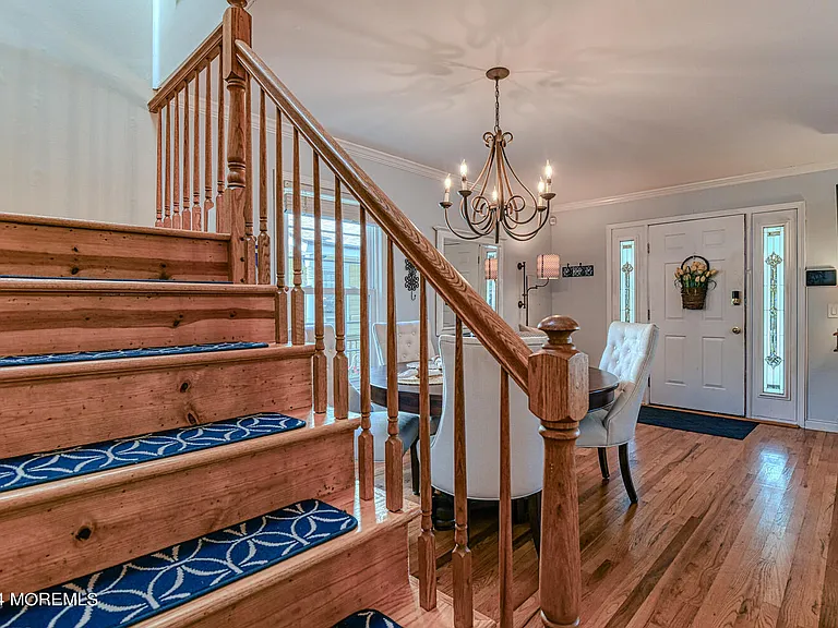 82 Inskip Ave — Photo 9