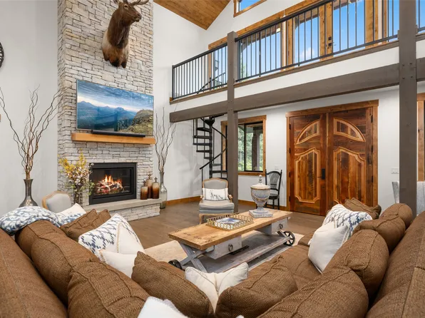 108 Spoklie Dr, Lakeside, MT 59922