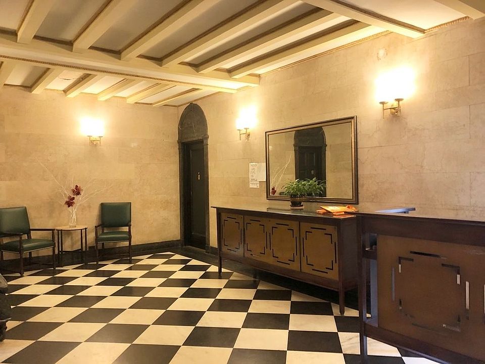 1st image of 50 Plaza St E APT 3A
