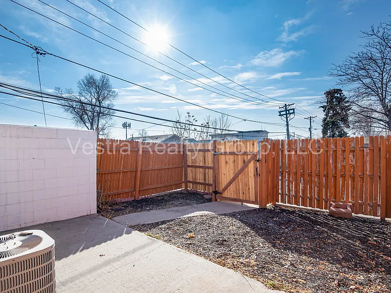 1622 W 38th Ave #1 — Photo 25