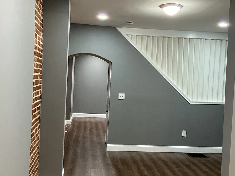 2519 W Fairmount Ave — Photo 29