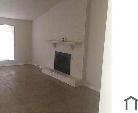 3rd image of 2612 Cedar Elm Ln