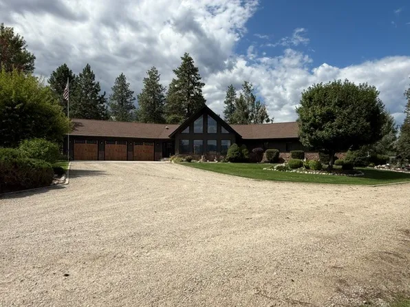114 Roaring Lion Rd, Hamilton, MT 59840