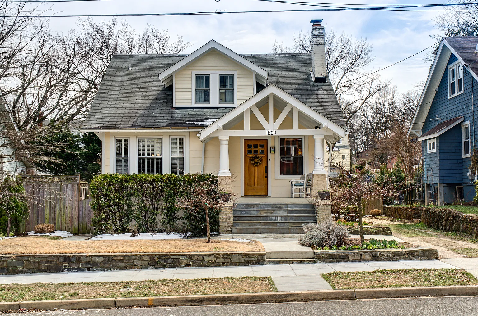1509 Irving St NE photo 1