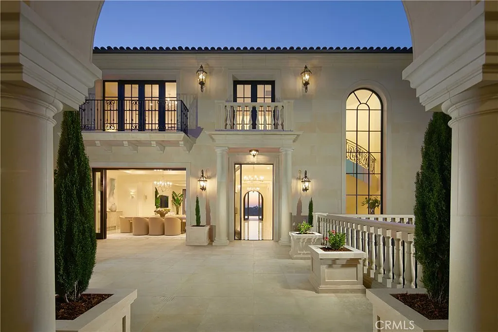 7 bed, 11.0 bath, 11765 sqft, $158,000 — Photo 4