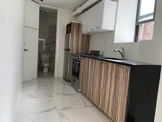 Rented by Metro Prop NY Corp | media 6