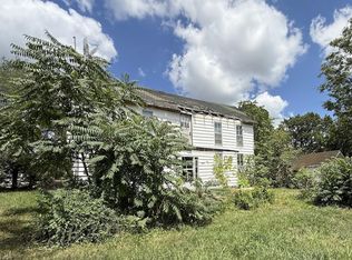 203 E Springfield St, Everton, MO 65646