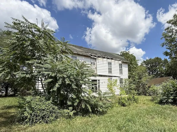 203 E Springfield Street, Everton, MO 65646