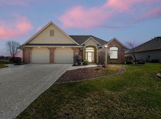 1815 Bent Tree Ct, Auburn, IN
